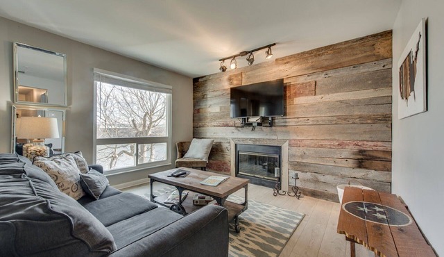 Get the Full Nashville Experience: Walk To Broadway + Much More.