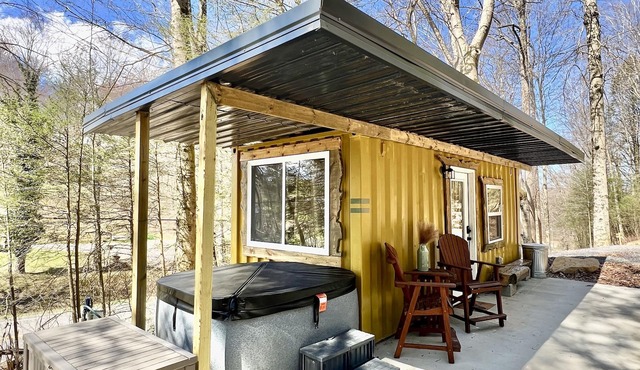Get 'Wilder' @McFaddenRidge mins from New River Gorge Nat'l Park w/hot tub!