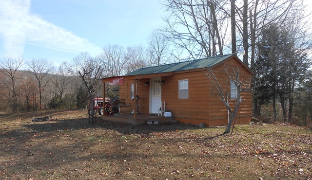 Getaway between Fall Creek Falls, Burgess Falls and Rock Island State Parks
