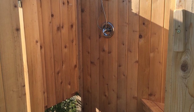 Getaway For The Angler, Golfer, Vacationer And Family