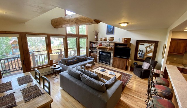 Getaway in CB @ this 3 bedroom Treasury Point Condo, Best Views! Common Hot Tub