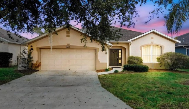 Getaway to Once Upon a Time Disney-Area Family Pool Villa