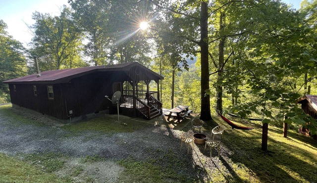 "Getaway" to this private beautiful chalet.