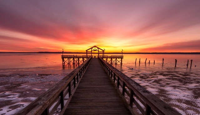 Getaway | Views | Free-Parking