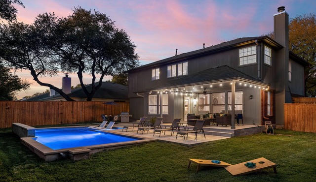 Getaway with Pool, Hot Tub, Arcade & 7 Bedrooms