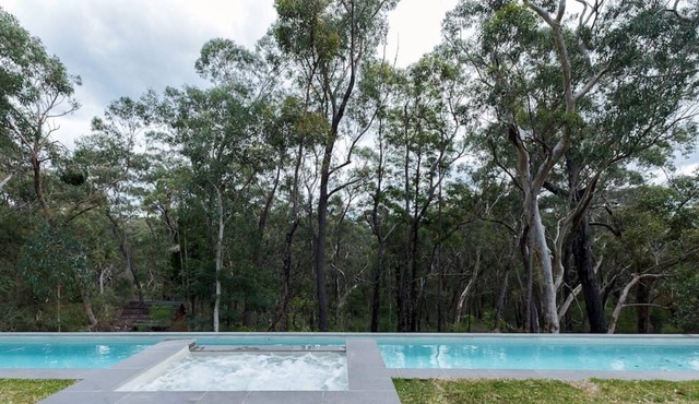 Getawayz NSW - Valencia Cottage - Rustic, Charming, Relaxing!