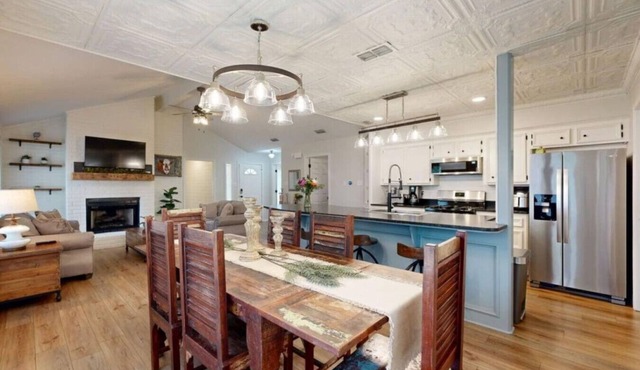Gettysburg Getaway - Your stylish Texas retreat