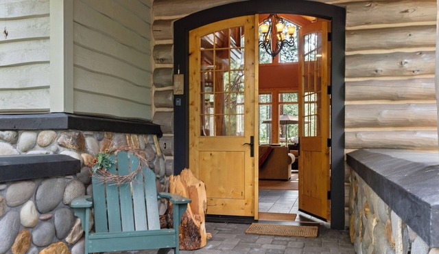 GH261 | New - Amazing Luxury home taking reservations for Summer 2025.