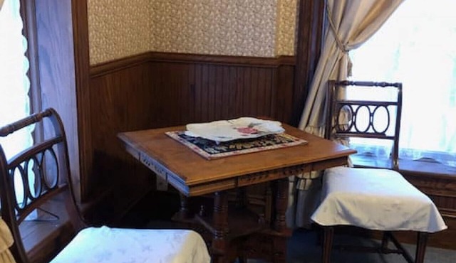 GH6 · #6 The Grant House-The Shaw Suite