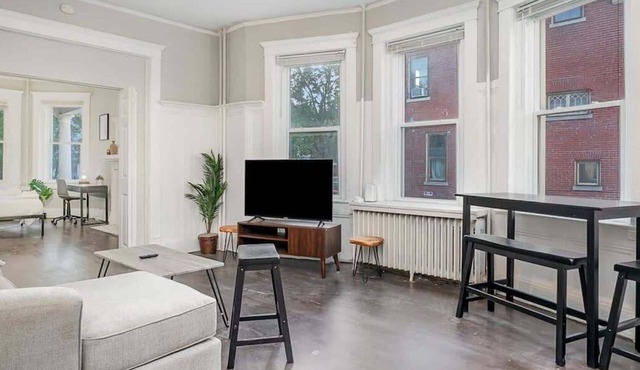Ghent's Colonial Estate - Suite 1