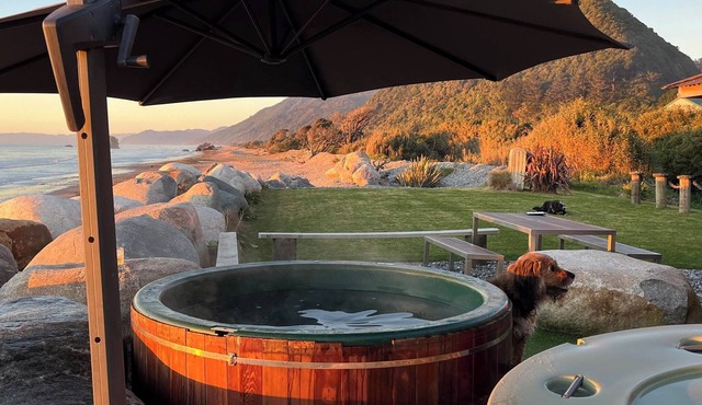 Ghost Lodge Granity Hot Tub on The Beach Sleeps upto 14 People Pet Friendly