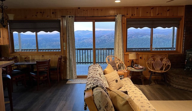 Gianelli Vineyards Wine Taste & Stay