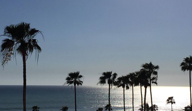 Gigantic House-Great for Familes, Friends, Couples-Ocean Views-Steps to beach