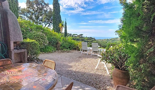 Gigaro - semi detached house with sea view