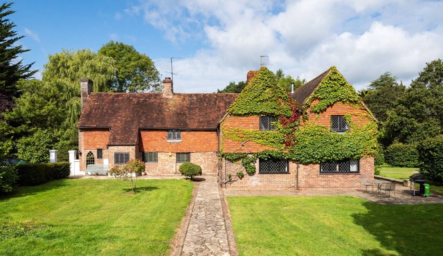 Gildridge Estate+Large Groups+Tennis Court+Hot Tub