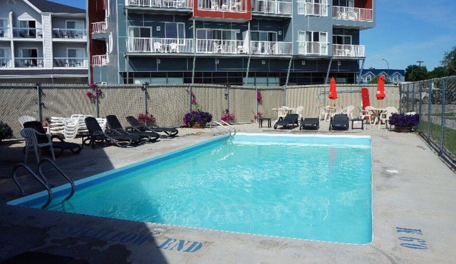 Gimli Beach Condos # 1 - Gimli's best location!