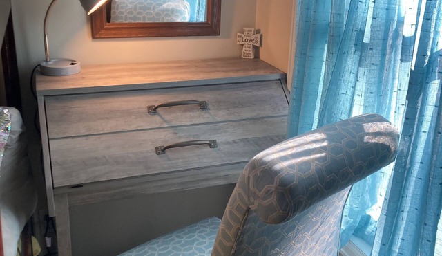 Gingerbread Retreat Rejuvenating Respite - Infrared Sauna - Yard