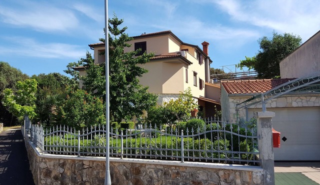 Ginkgo 4 - Holiday apartment for 4 people, 500 m from the sea