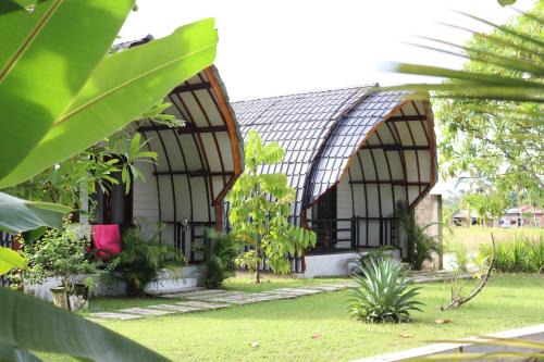 Gino's Place - Guest House & Jungle Trekking