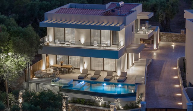 Gioarde Luxury Villa