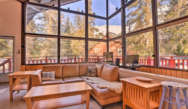 Girdwood Getaway w/Slope Views: Walk to Lift!