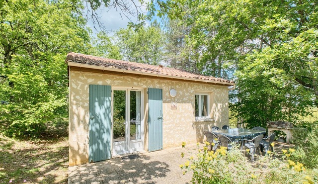 Girolle – Family Home with Shared Heated Pool in the Heart of the Périgord Noir