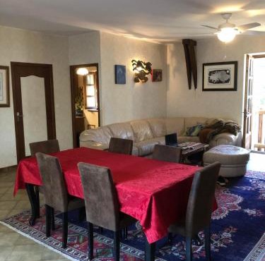 Gite équestre, belle maison ancienne en pierre