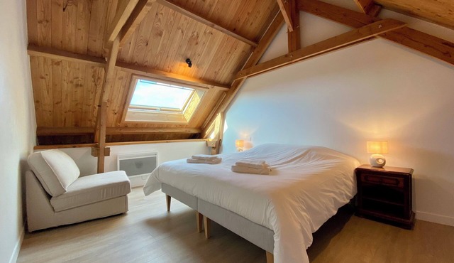 Gîte 12/14 pers. in the countryside 10km from Barfleur and Saint-Vaast-la-Hougue