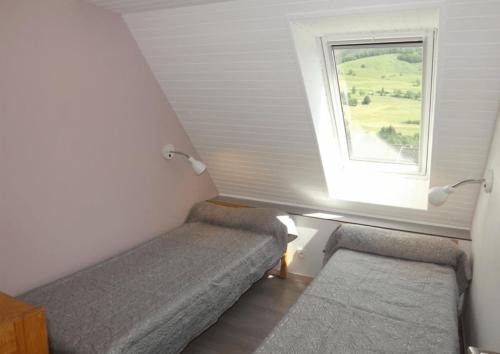 Gite 12 Gîte au Puy Mary Hébergement Confortable pour Familles et Amis