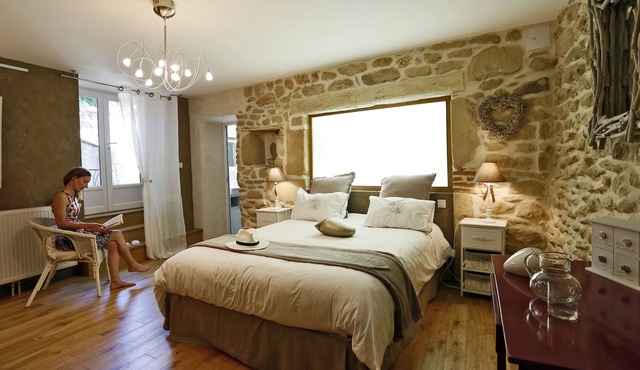 Gite 2 Chambres Avec Terrasse Couverte et Bain à Remous