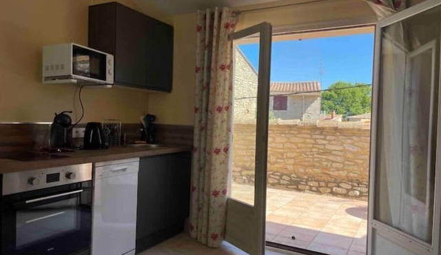 Gite 2 Personnes Avec Terrasse, Piscine et Jardin, la Closerie de Besocia