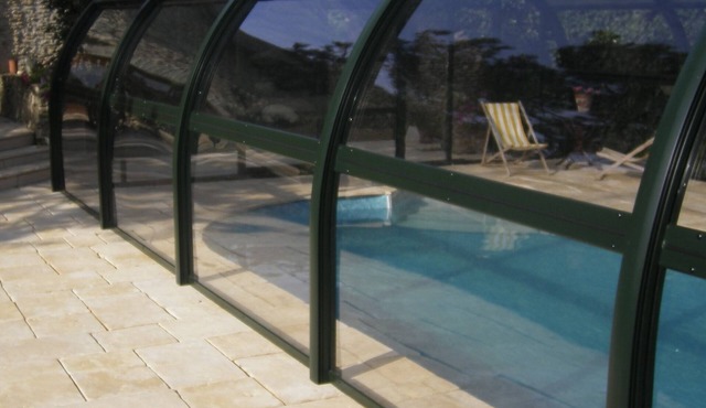 Gîte 20 minutes from the FUTUROSCOPE, with COVERED SWIMMING POOL