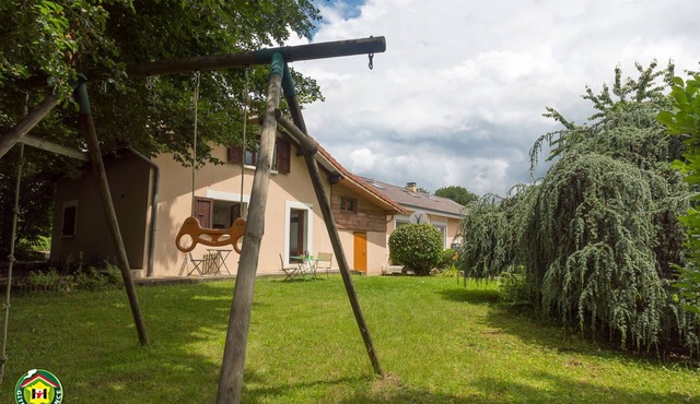 Gîte 25 m2 duplex, on the ground floor, in an autonomous building.