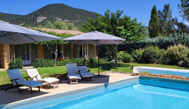 Gite 3 Étoiles Dans LE Luberon Avec Piscine Privatisée