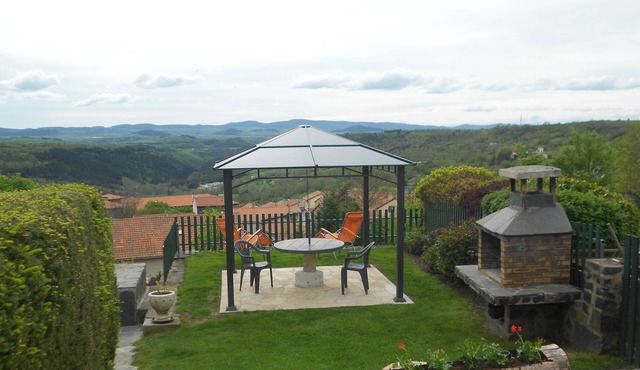 Gite 3 * ground floor between mezenc and loire-sauvage, Le Monastier, south of auvergne