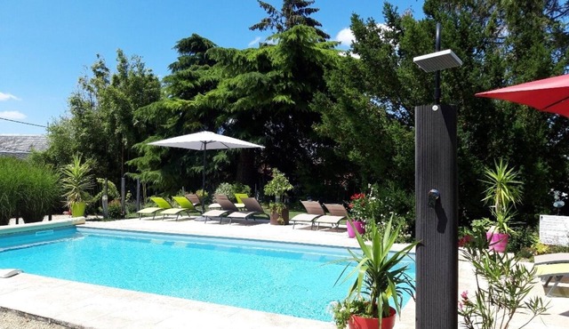 GITE 3* with SWIMMING POOL Spa/Sauna between FUTUROSCOPE ZOO BEAUVAL CHATEAUX LOIRE