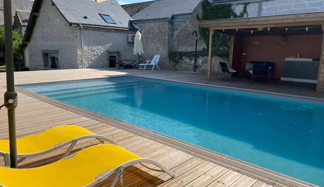 GITE 4/6P EN BORD DE LOIRE AVEC PISCINE CHAUFFEE