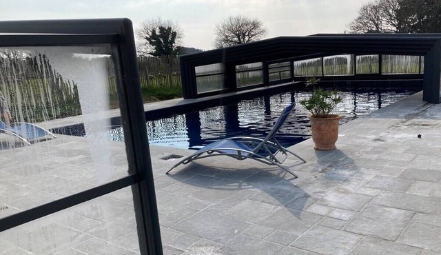 Gîte 4 people - 2 swimming pools (1 with telescopic dome) - The beach on foot