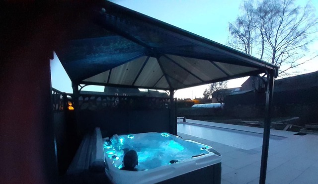 Gite 4 pers, Heated swimming pool and SPA