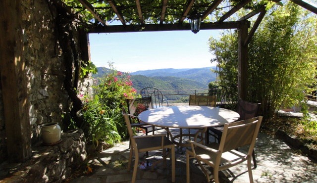 Gite 5 persons in a stone mas, swimming pool, property 10Ha, panoramic view