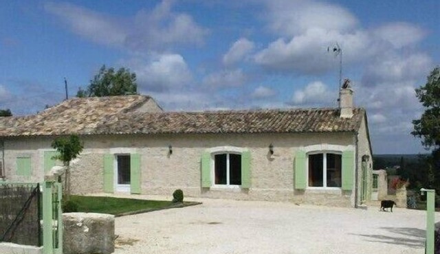 Gite 8/12 pers swimming pool + spa between Dordogne and Gironde