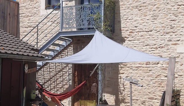 Gîte "A côté", close to Beaune and the wine villages.