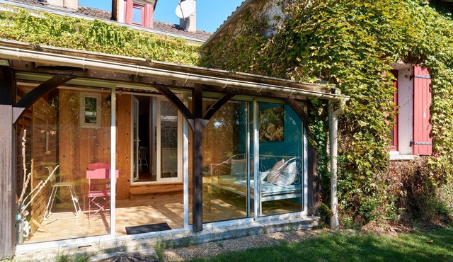 Gite À L'Envol with Private Terrace and Shared Garden