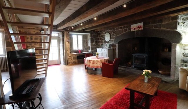 Gite Albepierre-Bredons, 2 bedrooms, 4 persons