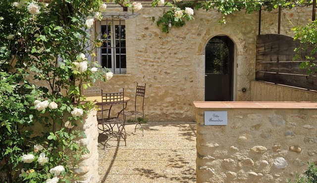 Gite Amandier, Ferme Bel Air, Riez