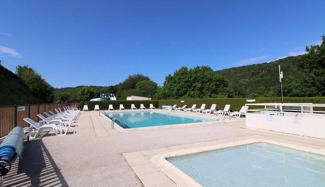 Gite Arnac, 2 bedrooms, 5 persons