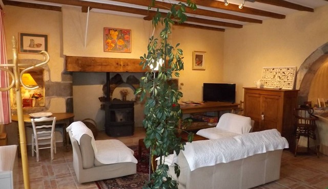 Gite Arpajon-sur-Cère, 3 bedrooms, 5 persons