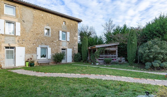 Gîte at the Foot of the Vercors "La Ferme de Musan"