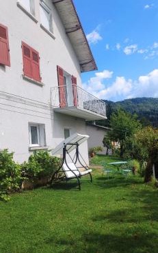 Gite AU CRETET vue campagne La Bridoire proche lac Aiguebelette
