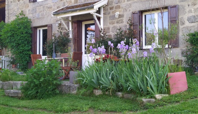 Gîte "au pas de l'âne" – Stay in the Heart of the Pilat Regional Park